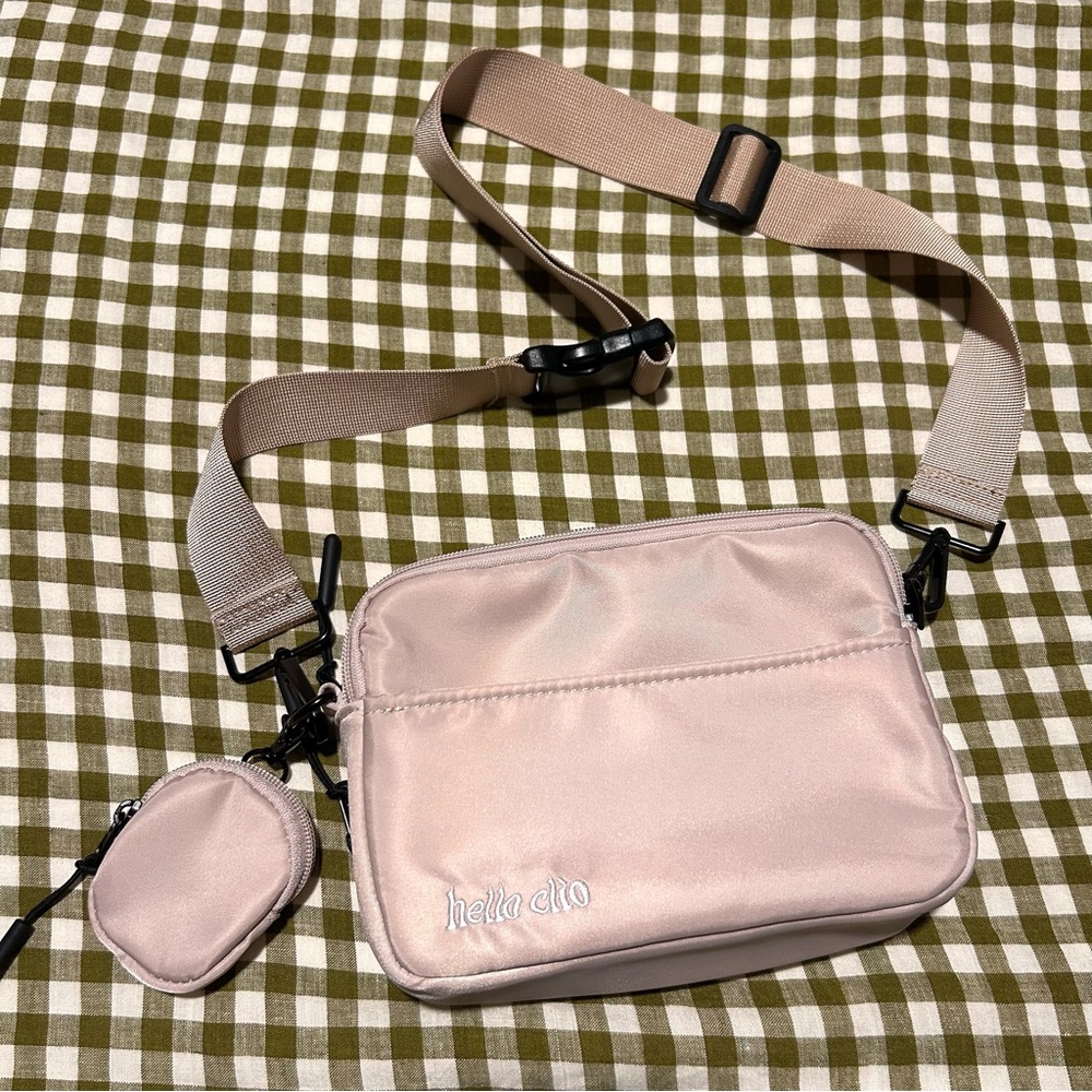 Hello Clio Kindle Belt Bag NWOT